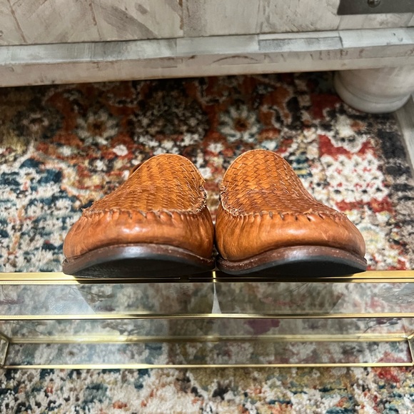 ST. VINCENT Allen Edmonds - Picture 8 of 14